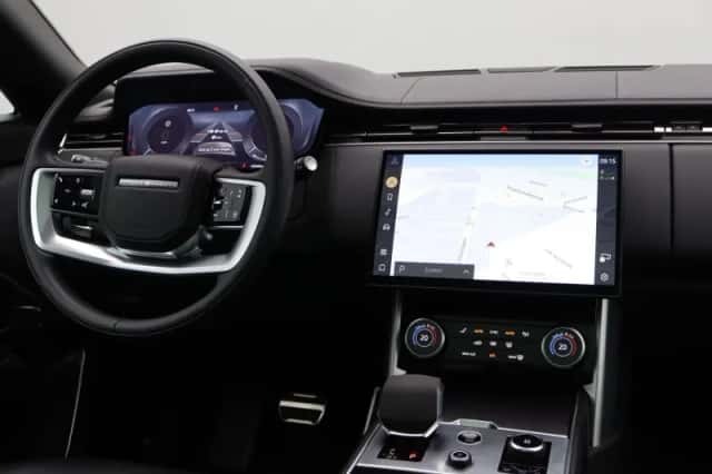 Land Rover Range Rover (2023) thumbnail 33