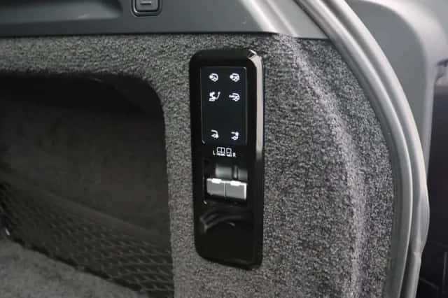 Land Rover Range Rover (2023) thumbnail 43