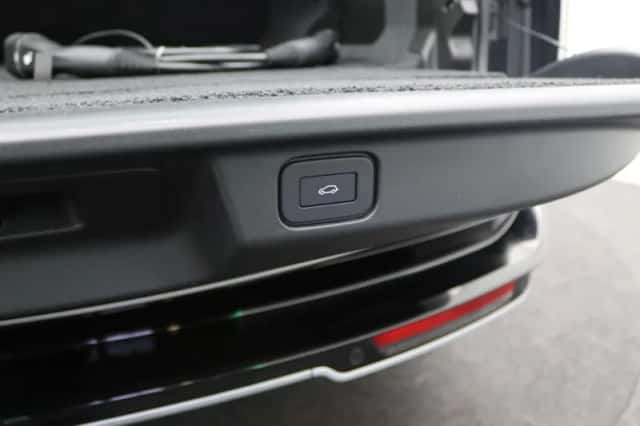 Land Rover Range Rover (2023) thumbnail 45
