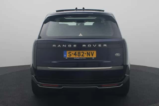 Land Rover Range Rover (2023) thumbnail 6