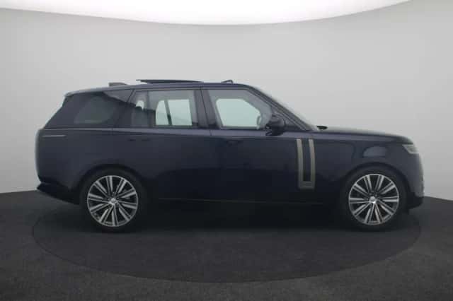 Land Rover Range Rover (2023) thumbnail 7