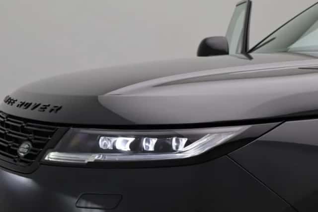 Land Rover Range Rover Sport (2026) thumbnail 17
