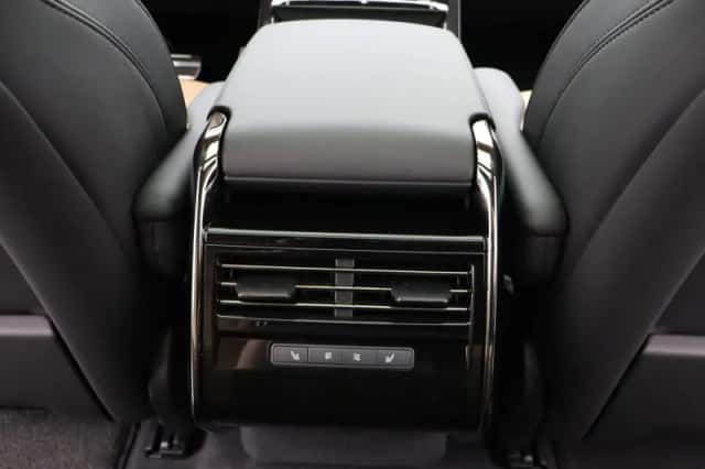 Land Rover Range Rover Sport (2026) thumbnail 43