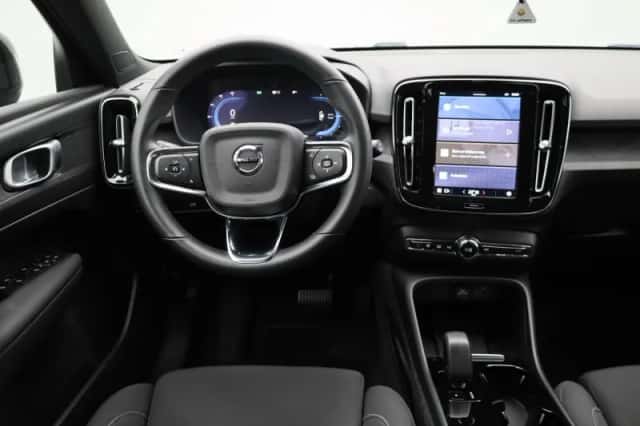 Volvo XC40 (2022) thumbnail 7