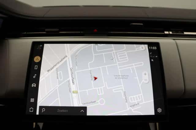 Land Rover Range Rover Sport (2023) thumbnail 17