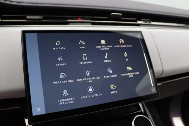 Land Rover Range Rover Sport (2023) thumbnail 24
