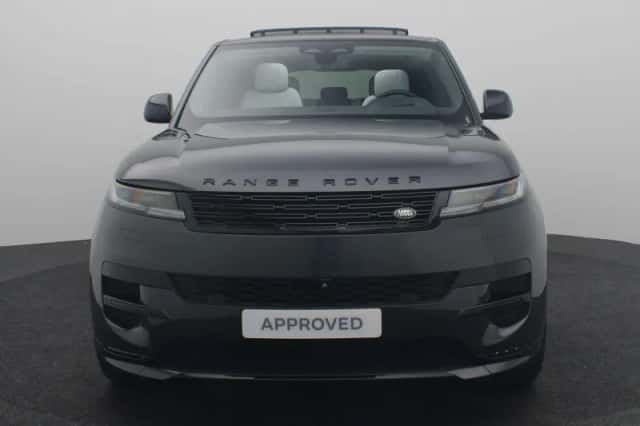 Land Rover Range Rover Sport (2023) thumbnail 4