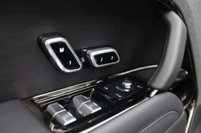 Land Rover Range Rover Sport (2023) thumbnail 31