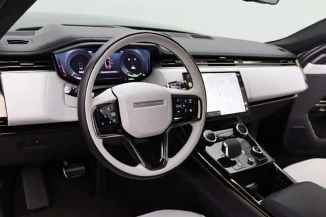 Land Rover Range Rover Sport (2023) thumbnail 32