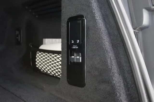 Land Rover Range Rover Sport (2023) thumbnail 40