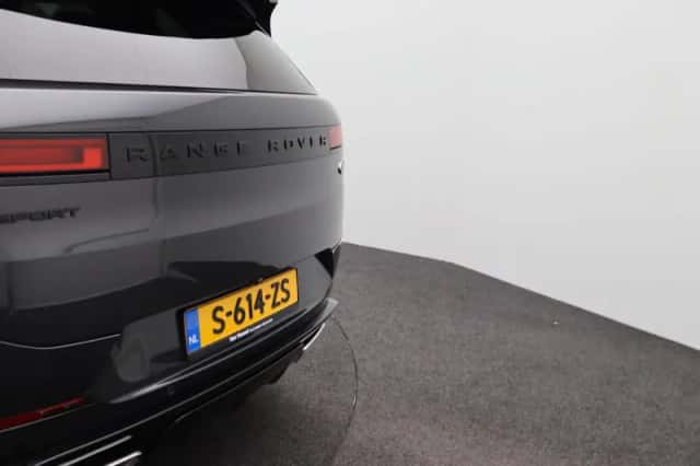 Land Rover Range Rover Sport (2023) thumbnail 46