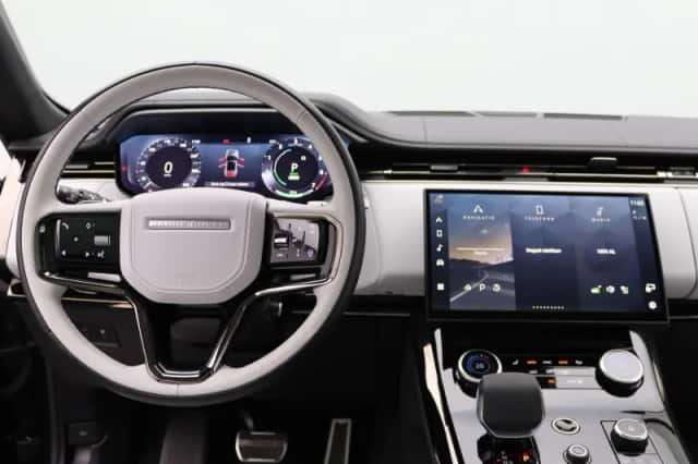 Land Rover Range Rover Sport (2023) thumbnail 8