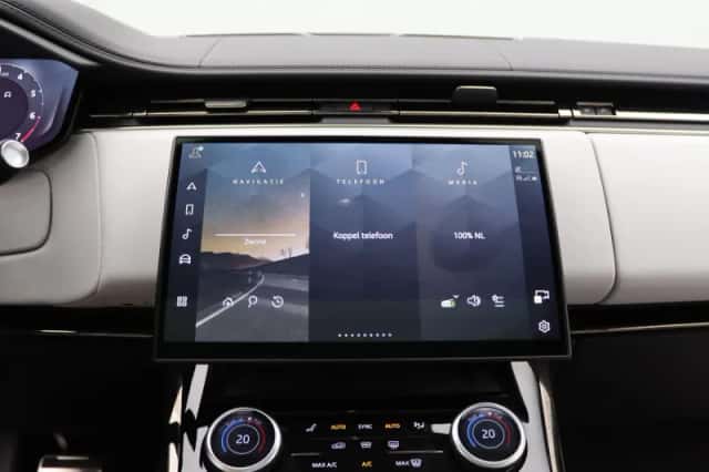 Land Rover Range Rover Sport (2023) thumbnail 10