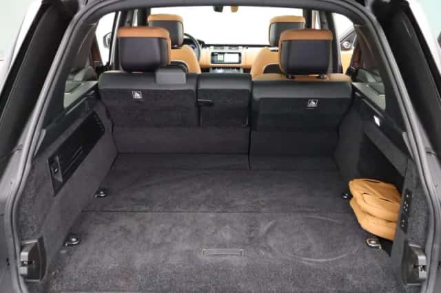Land Rover Range Rover (2021) thumbnail 38
