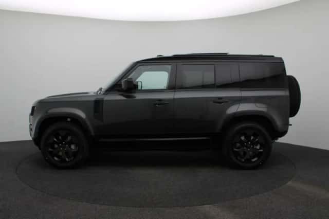 Land Rover Defender (2026) thumbnail 4