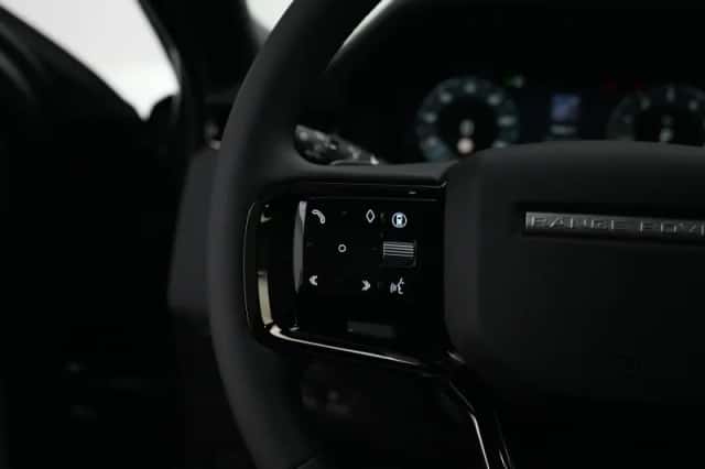Land Rover Range Rover Evoque (2026) thumbnail 16