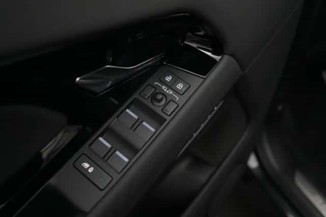 Land Rover Range Rover Evoque (2026) thumbnail 21