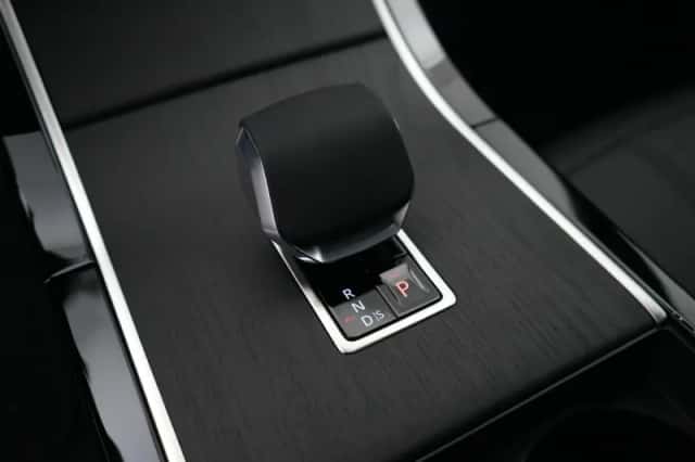 Land Rover Range Rover Evoque (2026) thumbnail 22