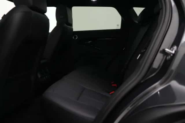 Land Rover Range Rover Evoque (2026) thumbnail 36