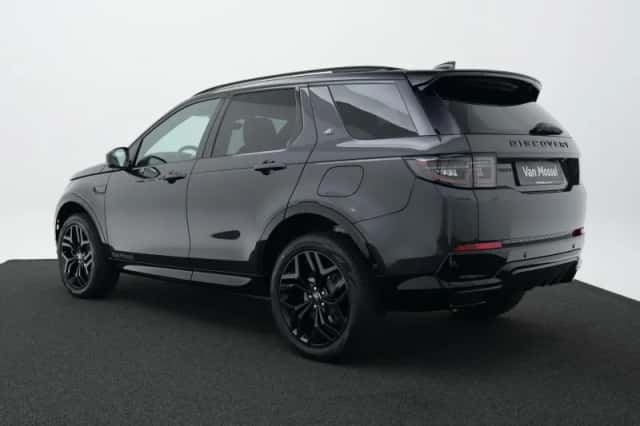 Land Rover Discovery Sport (2026) thumbnail 3