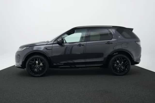 Land Rover Discovery Sport (2026) thumbnail 5
