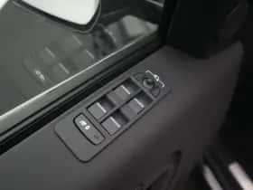 Land Rover Discovery Sport (2026) thumbnail 32