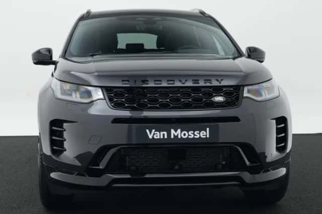 Land Rover Discovery Sport (2026) thumbnail 4