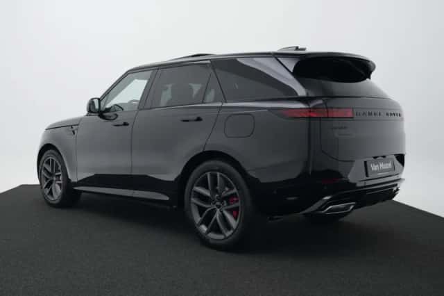 Land Rover Range Rover Sport (2026) thumbnail 3