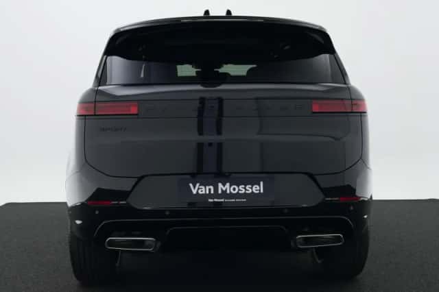 Land Rover Range Rover Sport (2026) thumbnail 6