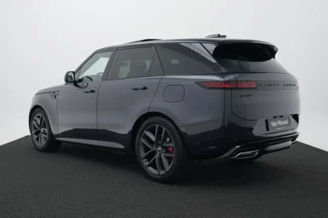 Land Rover Range Rover Sport (2026) thumbnail 3