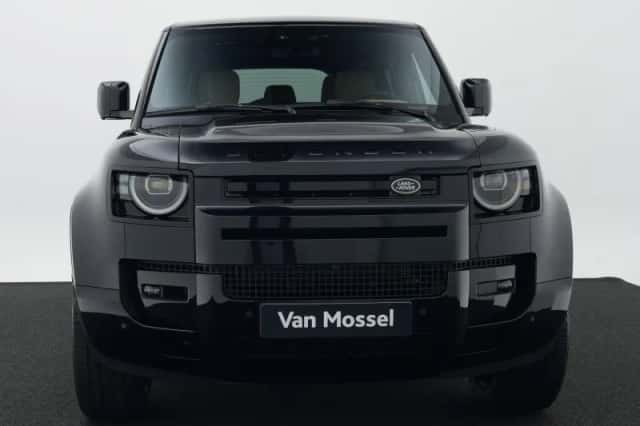 Land Rover Defender (2026) thumbnail 4