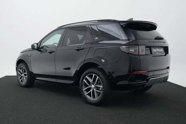 Land Rover Discovery Sport (2026) thumbnail 3