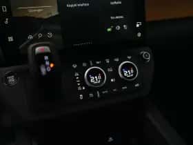 Land Rover Defender (2026) thumbnail 17