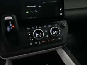 Land Rover Defender (2026) thumbnail 14