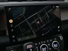 Land Rover Defender (2026) thumbnail 25