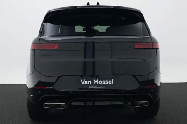 Land Rover Range Rover Sport (2026) thumbnail 6