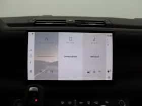 Land Rover Defender (2025) thumbnail 16