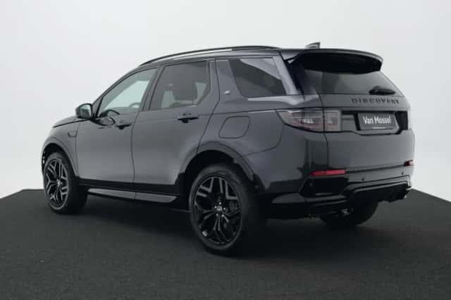Land Rover Discovery Sport (2026) thumbnail 3