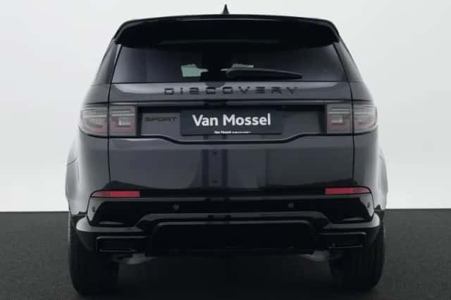 Land Rover Discovery Sport (2026) thumbnail 6