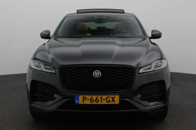 Jaguar F-Pace (2022) thumbnail 3