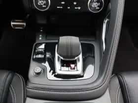 Jaguar E-Pace thumbnail 10