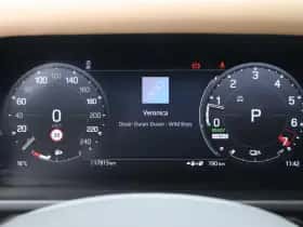 Land Rover Defender thumbnail 8