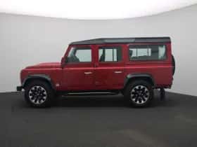 Land Rover Defender (2015) thumbnail 5