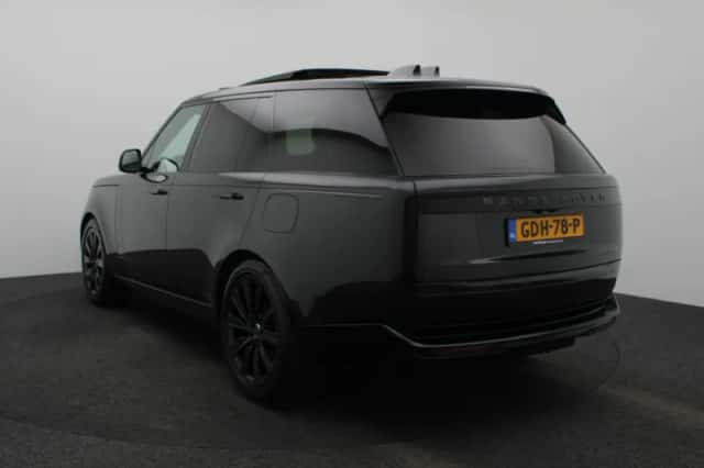 Land Rover Range Rover (2024) thumbnail 2