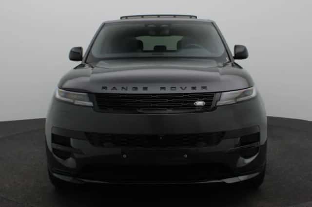 Land Rover Range Rover Sport (2026) thumbnail 3