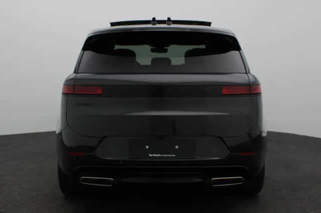 Land Rover Range Rover Sport (2026) thumbnail 5
