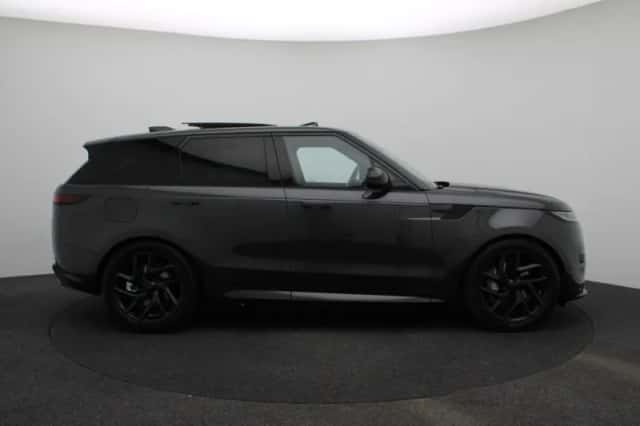 Land Rover Range Rover Sport (2026) thumbnail 6