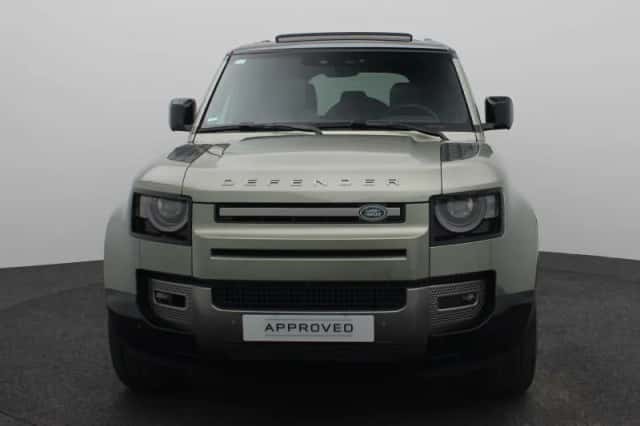 Land Rover Defender (2025) thumbnail 3