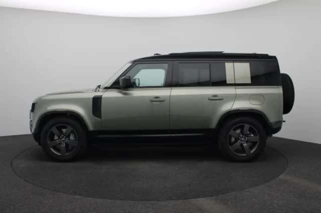Land Rover Defender (2025) thumbnail 4