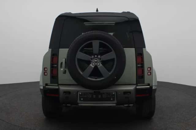Land Rover Defender (2025) thumbnail 5